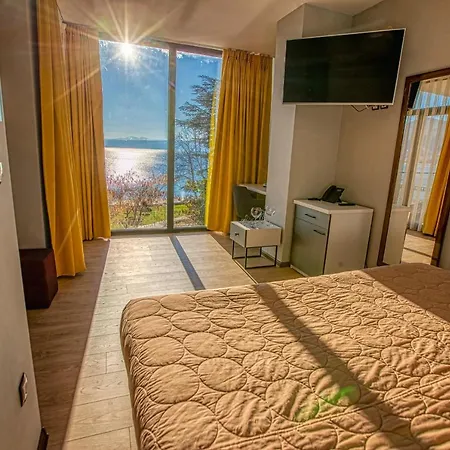Nova Riviera 4* Ohrid